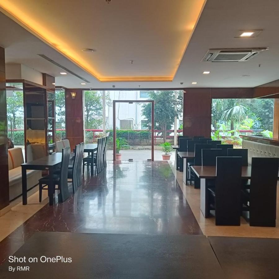 Astra Hotels & Suites Whitefield Near To Nallurahalli Metro Station And Ktpo 벵갈루루 외부 사진