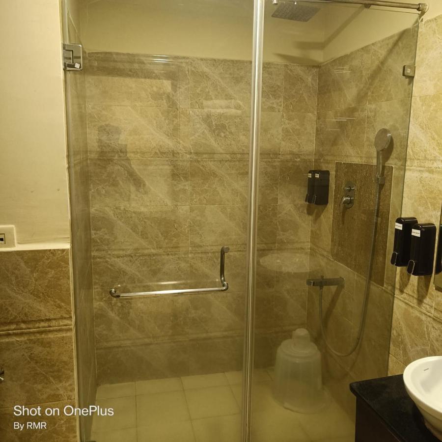 Astra Hotels & Suites Whitefield Near To Nallurahalli Metro Station And Ktpo 벵갈루루 외부 사진