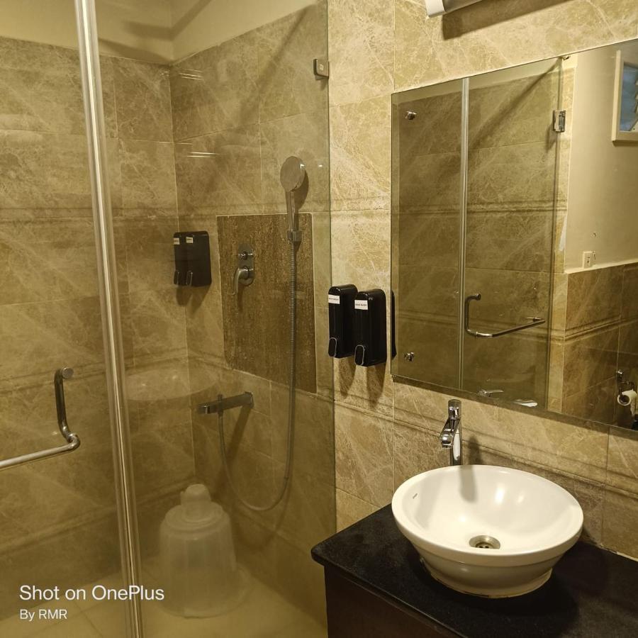 Astra Hotels & Suites Whitefield Near To Nallurahalli Metro Station And Ktpo 벵갈루루 외부 사진
