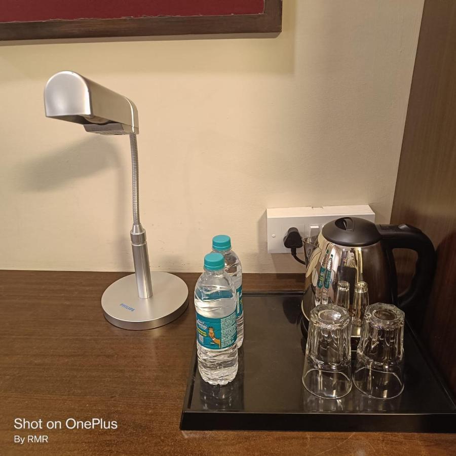 Astra Hotels & Suites Whitefield Near To Nallurahalli Metro Station And Ktpo 벵갈루루 외부 사진