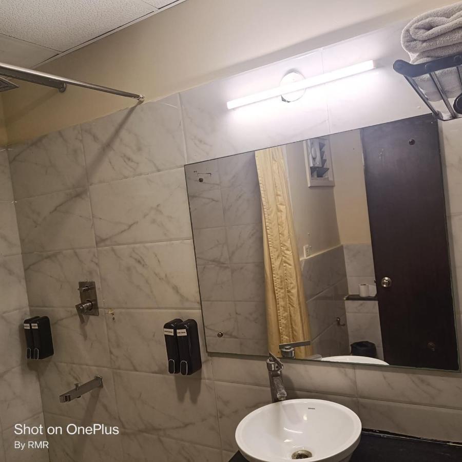 Astra Hotels & Suites Whitefield Near To Nallurahalli Metro Station And Ktpo 벵갈루루 외부 사진