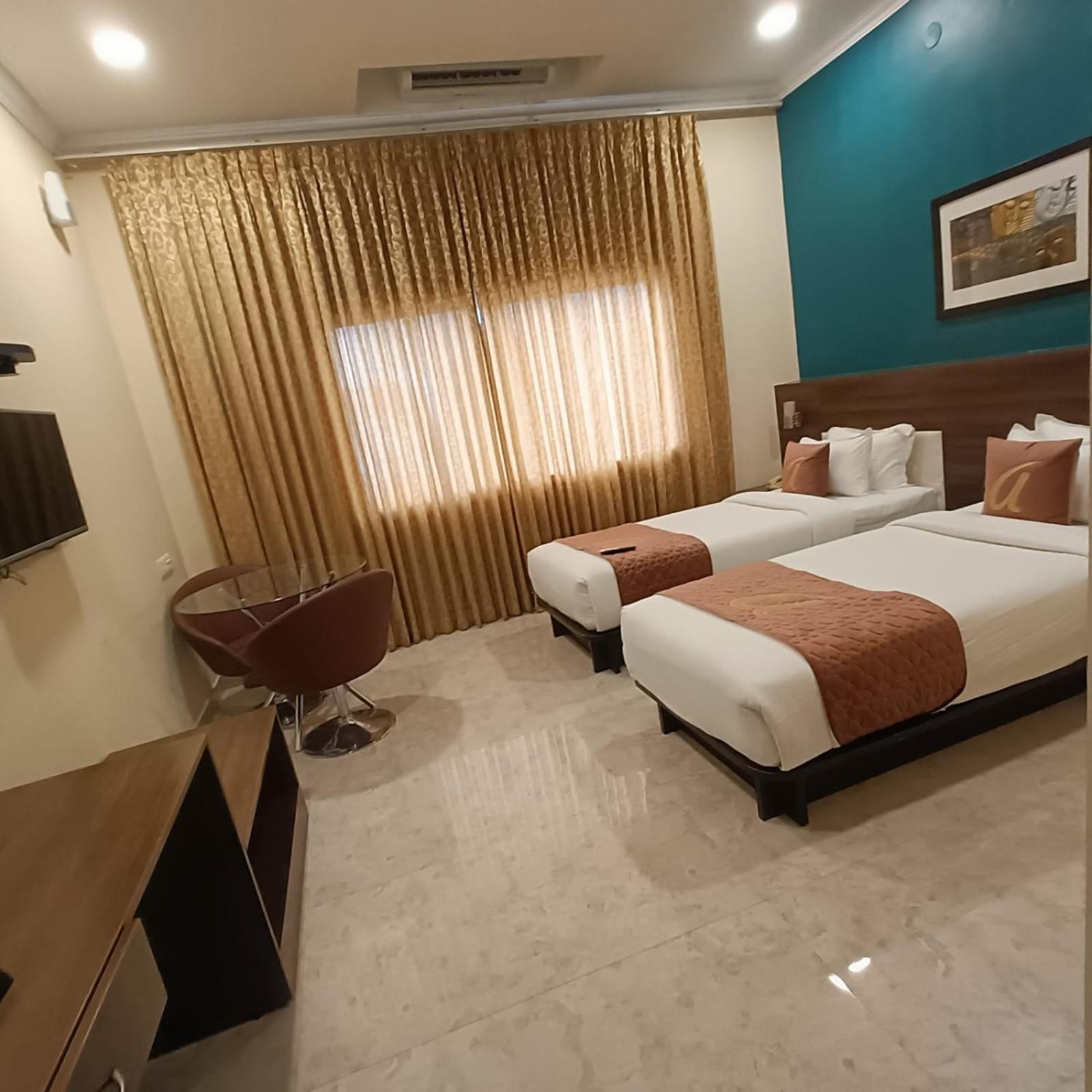 Astra Hotels & Suites Whitefield Near To Nallurahalli Metro Station And Ktpo 벵갈루루 외부 사진